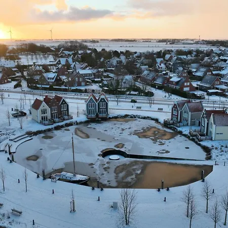 Fischerhaeuschen Am Kurpark