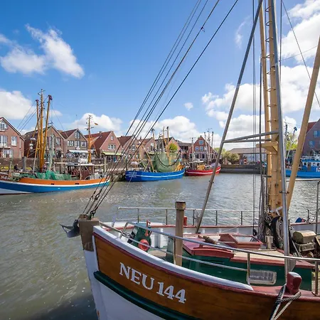 Fischerhaeuschen Am Kurpark *