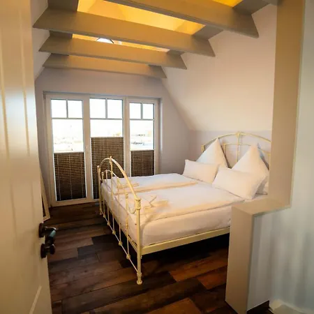 Fischerhaeuschen Am Kurpark 뉴할링거지어