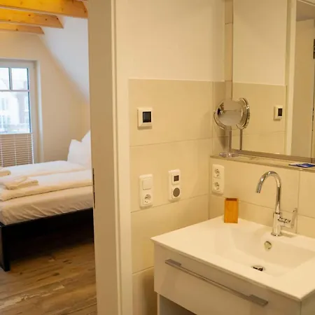 Fischerhäuschen Am Kurpark * Neuharlingersiel