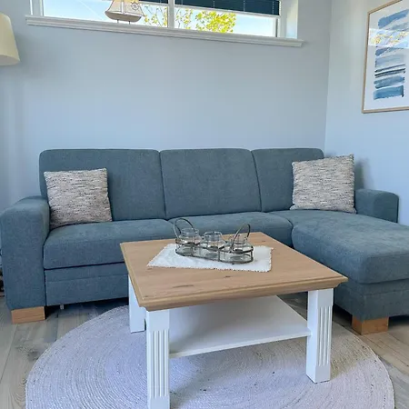 Holiday home Fischerhaeuschen Am Kurpark Neuharlingersiel