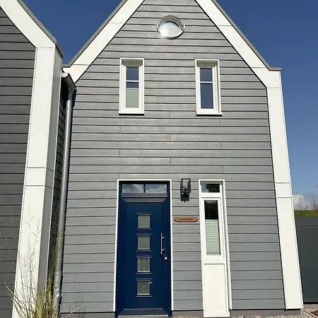 Fischerhaeuschen Am Kurpark *